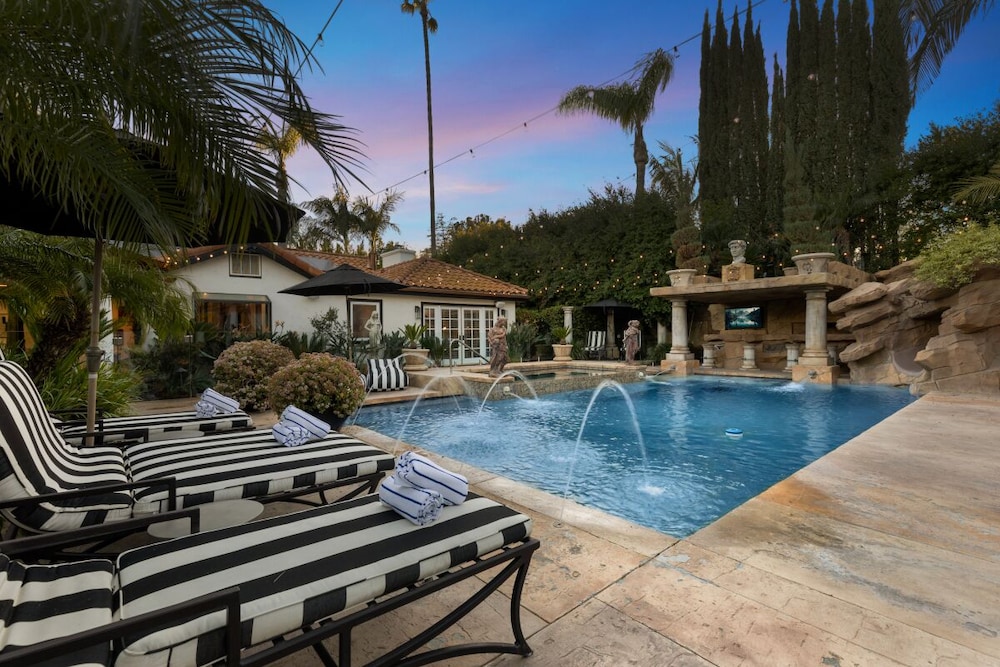 Erwin Estate — hotel in Woodland Hills
