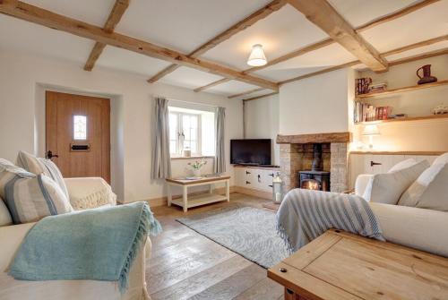 Sloe Gin Cottage — 4-Star Luxury Hotel in Heacham, United Kingdom