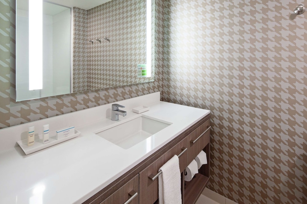 Home2 Suites by Hilton Alameda Oakland Airport - photo 21