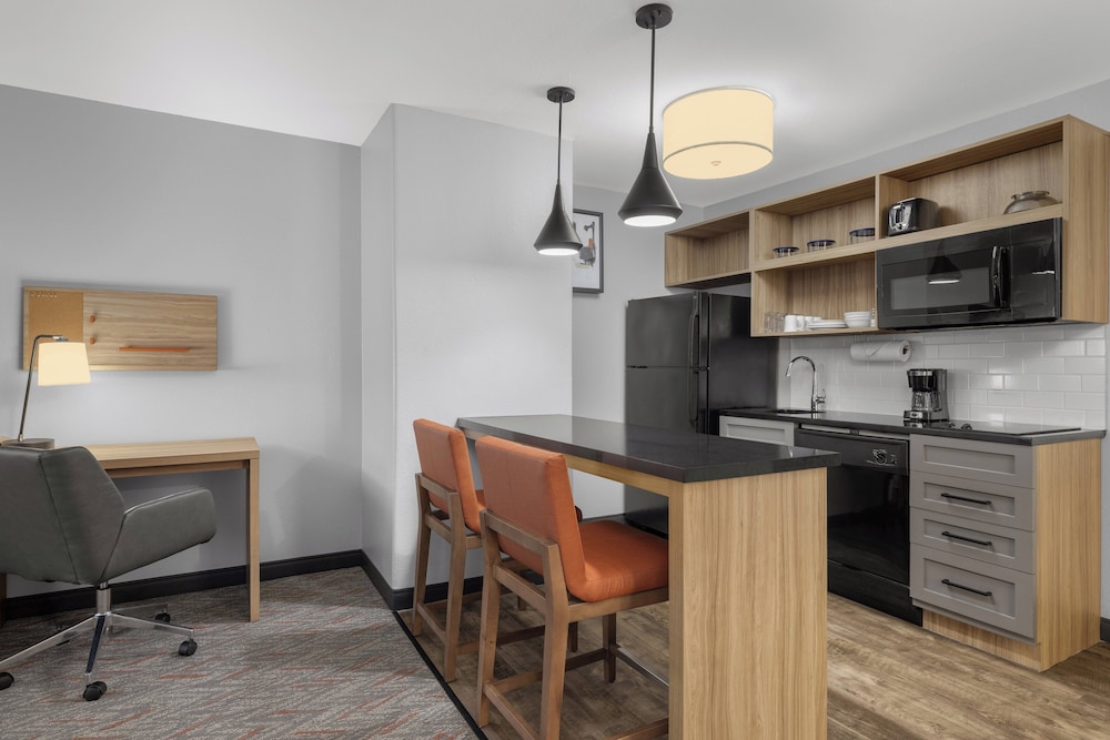 Candlewood Suites Hotel Texas City by IHG - photo 4