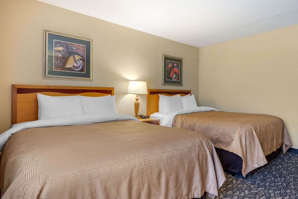 Clarion Inn Ormond Beach at Destination Daytona - photo 23