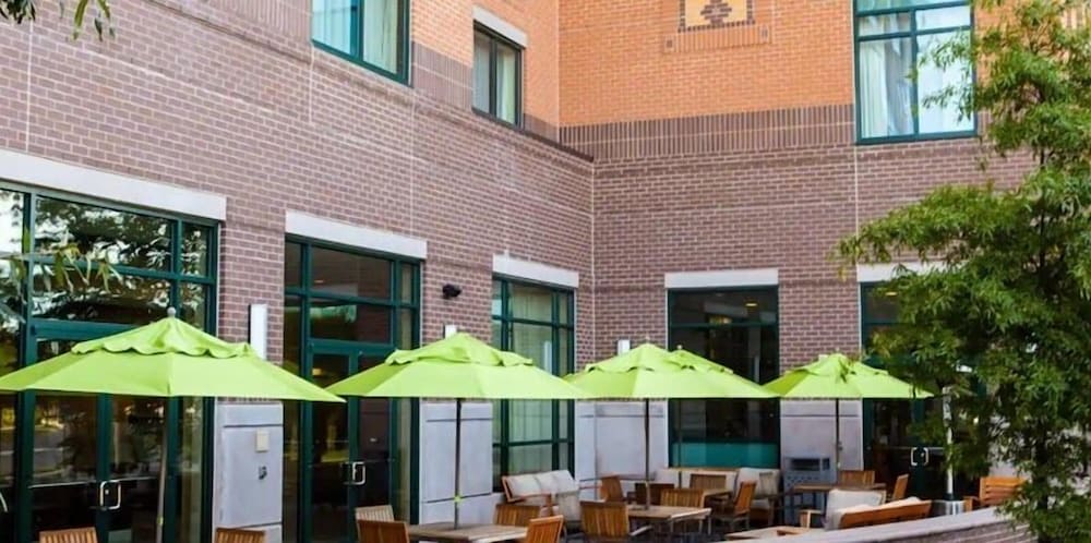 Hilton Garden Inn Arlington Shirlington - photo 63