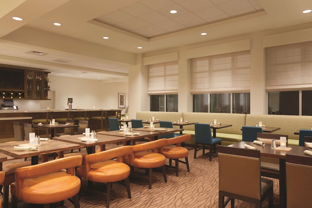Hilton Garden Inn Boston Logan Airport - photo 46