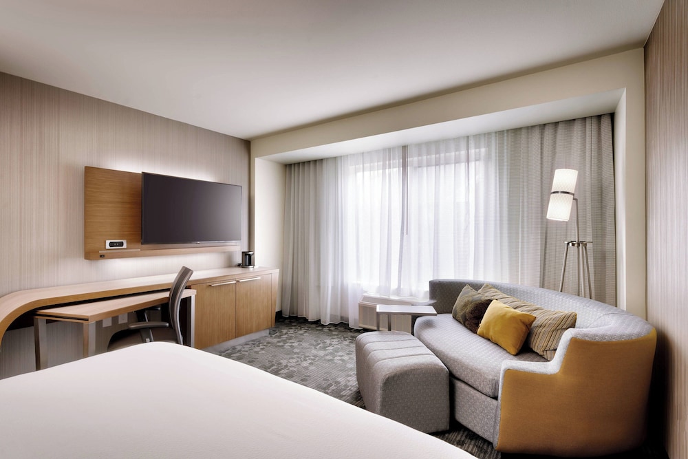 Courtyard by Marriott Atlanta Duluth Downtown - photo 9