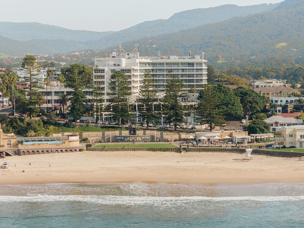 Novotel Wollongong Northbeach — 4-Star Luxury Hotel in North Wollongong, Australia