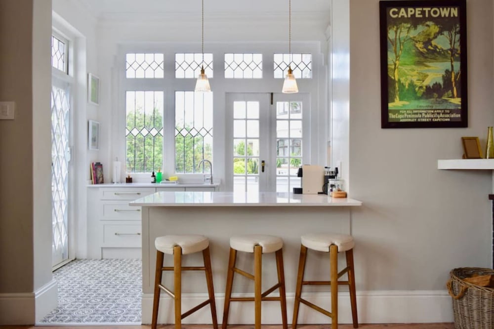 Spacious 3 Bedroom Home Green Point