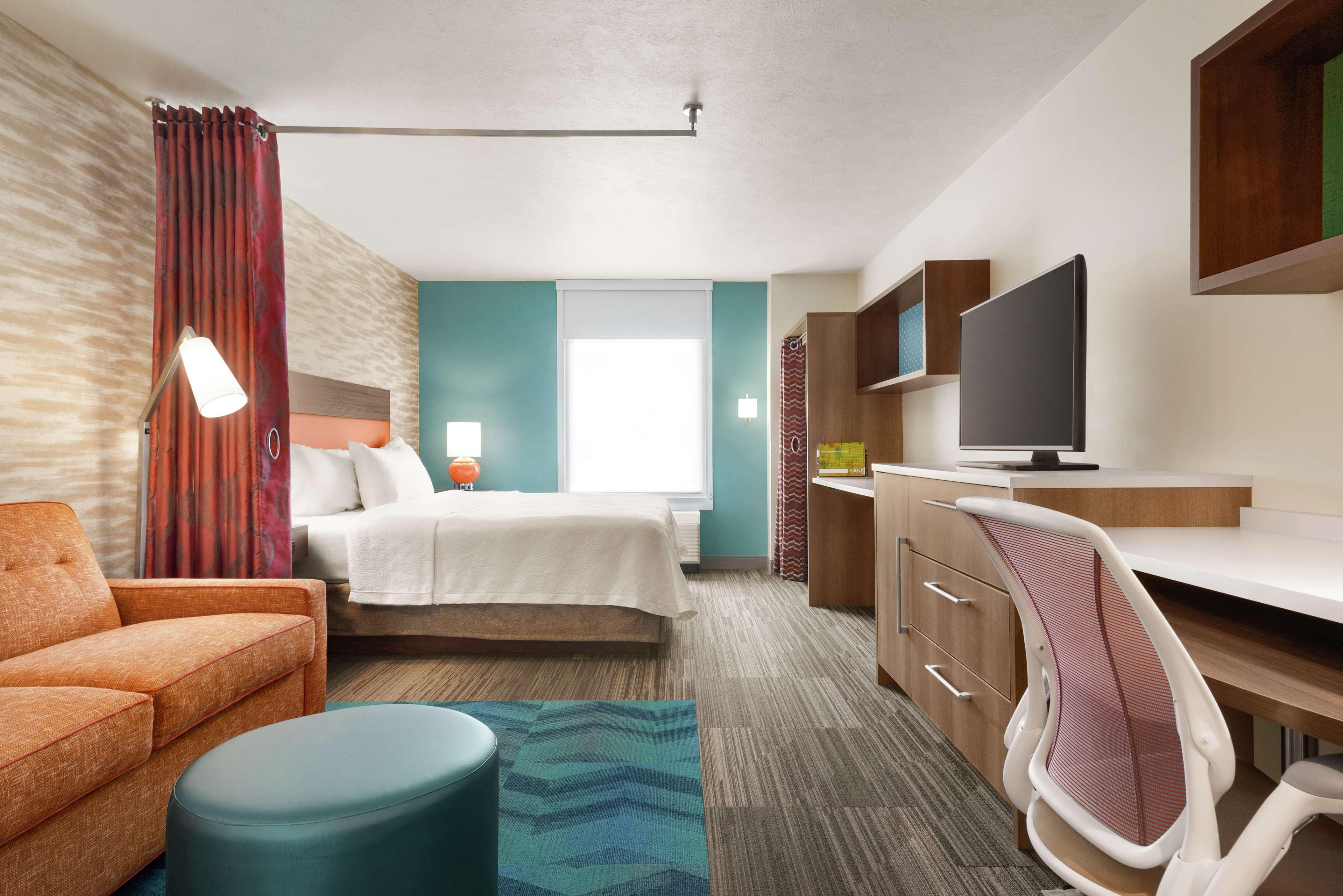 Home2 Suites by Hilton Bloomington Normal - photo 32