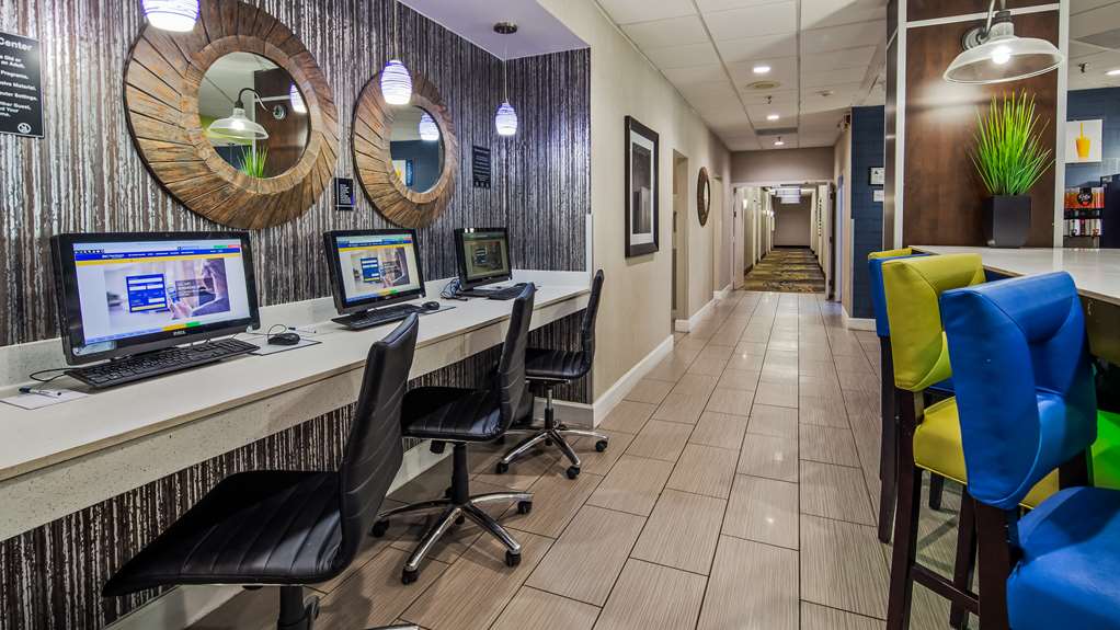 Best Western Plus Hanes Mall Hotel - photo 6