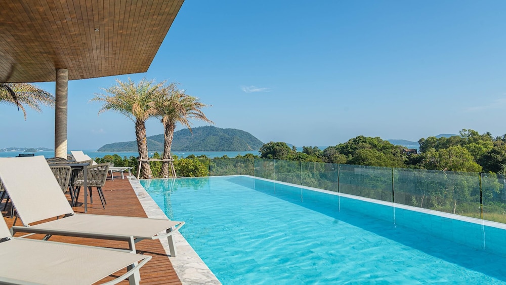 Elite Atoll Serviced Apartments Phuket — 4-Star Luxury Hotel in Phuket, Thailand