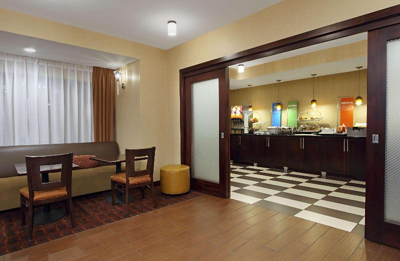 Hampton Inn Columbus Airport - photo 148