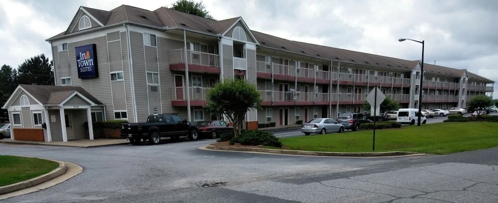 InTown Suites Extended Stay Athens GA University of Georgia - photo 23