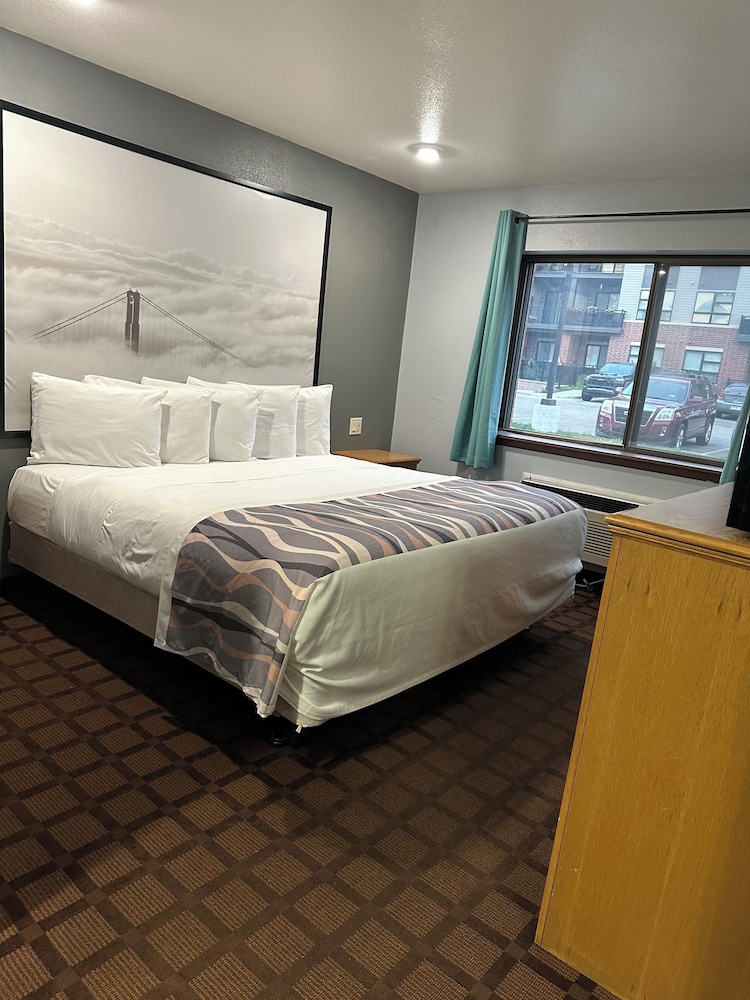 Valued Stay Sun Prairie - photo 13