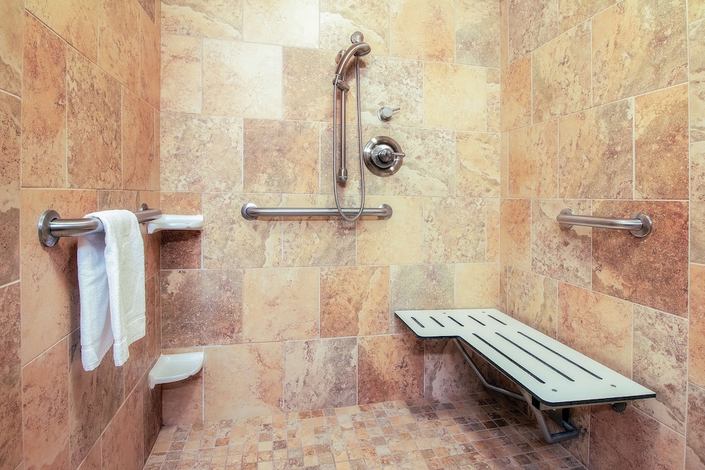 Hampton Inn Oxford Miami University Area - photo 12