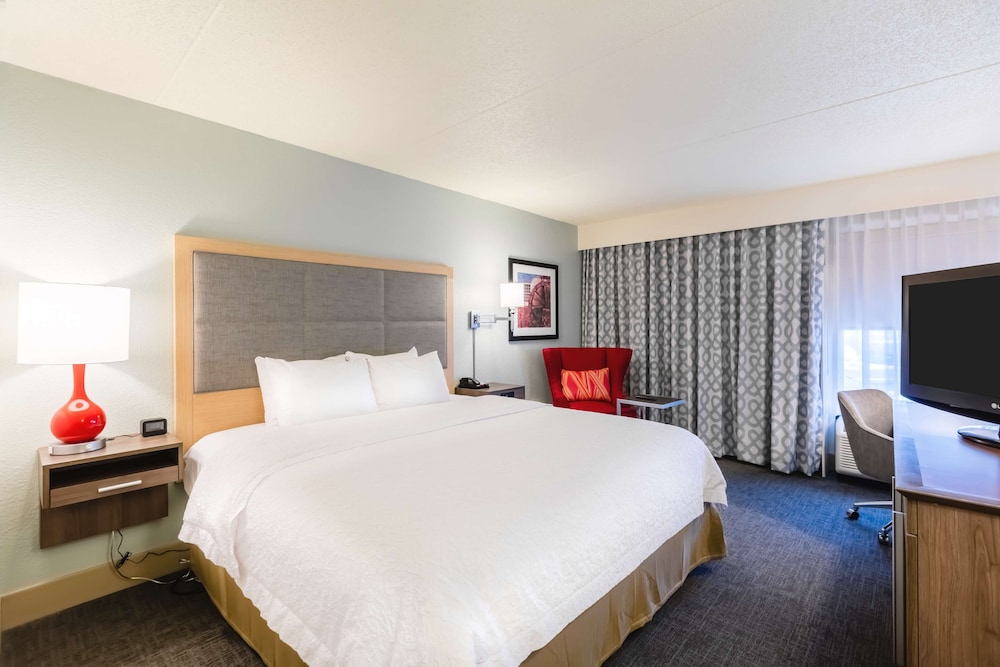 Hampton Inn St. Charles St. Peters - photo 21