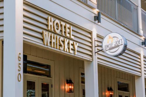 Hotel Whiskey in Pascagoula - photo 48