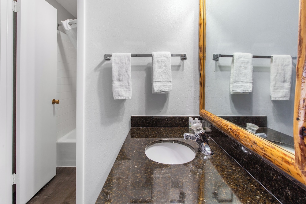 Studio 6 Suites Butte MT I 90 I 15 - photo 15