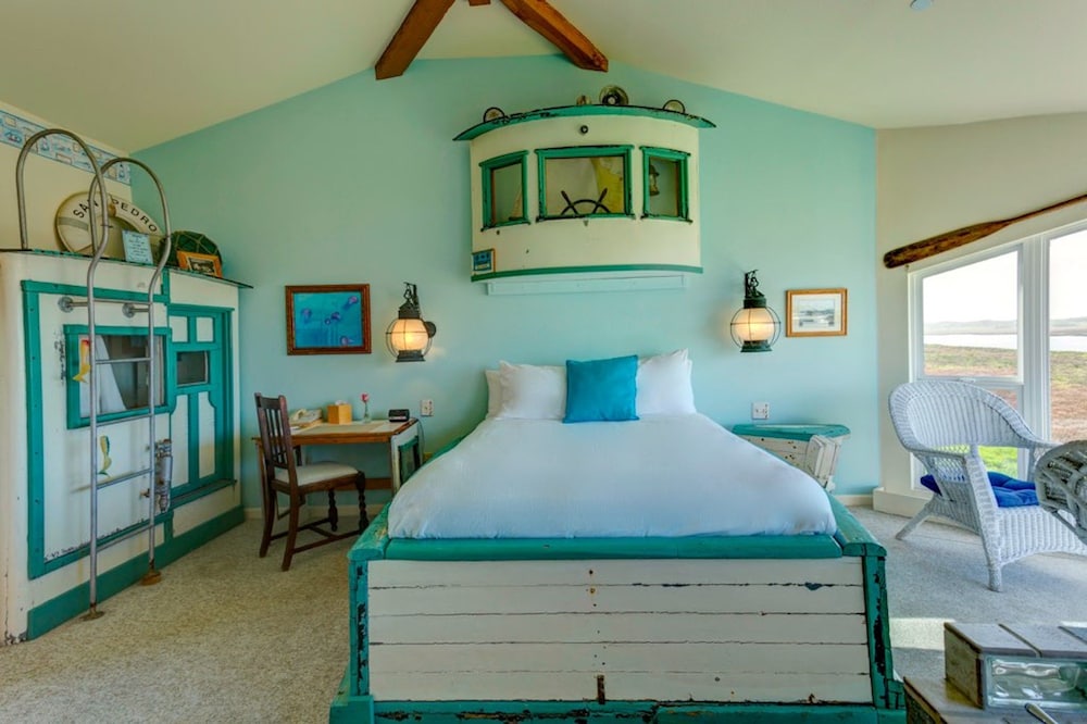 Captain's Inn at Moss Landing - photo 12