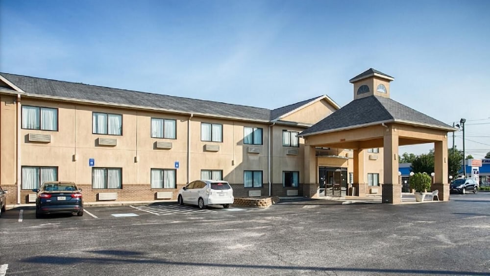 Econo Lodge — Waynesboro