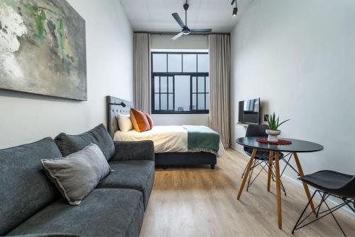 Trendy Studio in CT CoWorking City Views