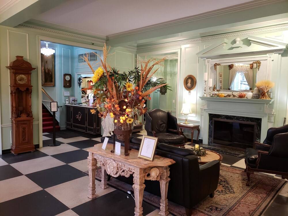 Lowell Inn - photo 5
