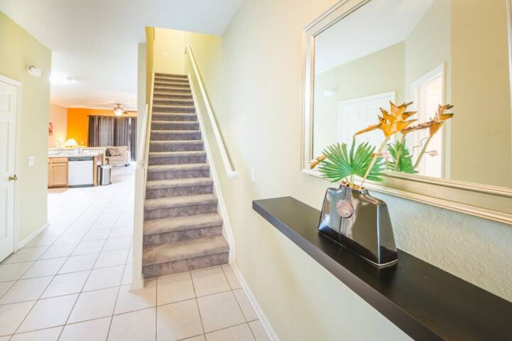 3BR Windsor Hills Townhome 7671 by OVRH VR - photo 8
