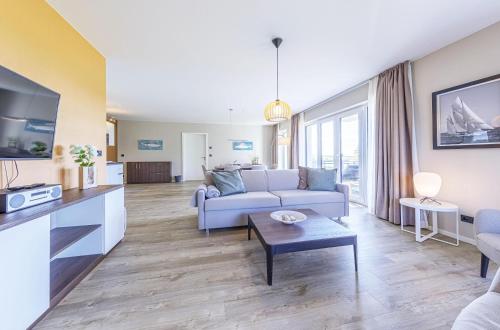 Strandliebe 5 Sterne Ferienwohnung Urlaub zwischen Ostsee und Bodden — 4-Star Luxury Hotel in Wustrow, Germany