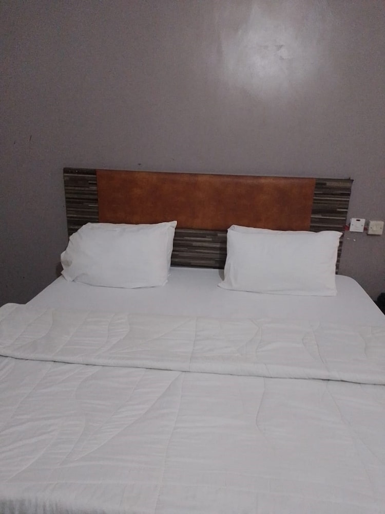 Nippon Diamond Suites — Lagos — photo 5