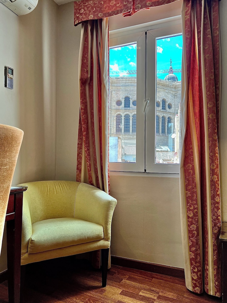 Carlos V Malaga - carbon neutral hotel in Malaga