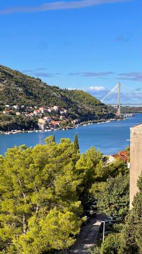 Bright & Sunny two bedroom apartment — 4-Star Luxury Hotel in Dubrovnik, Croatia