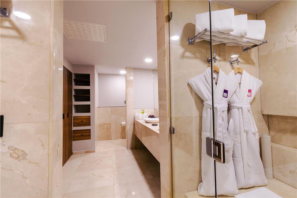 Master Suite bathroom