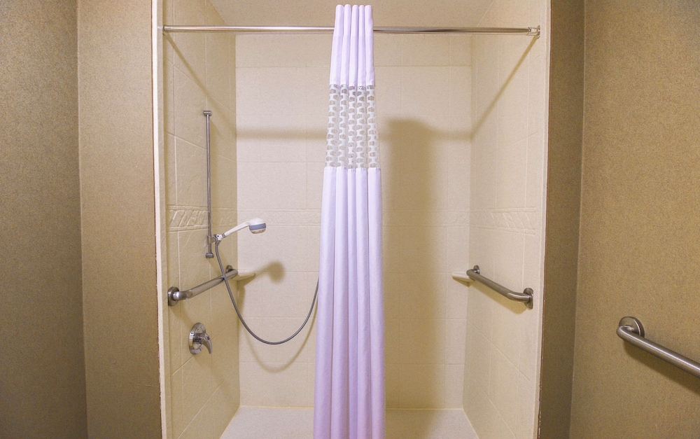 Hampton Inn & Suites by Hilton Flowery Branch Lake Lanier - photo 18