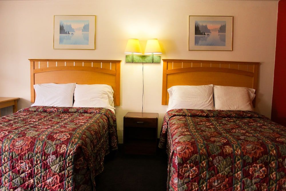 The Dunkirk Motel - photo 8