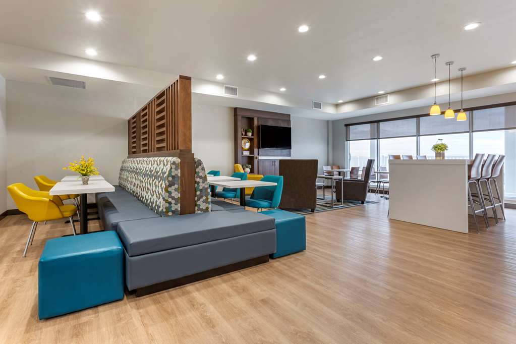 MainStay Suites Carlsbad South - photo 22