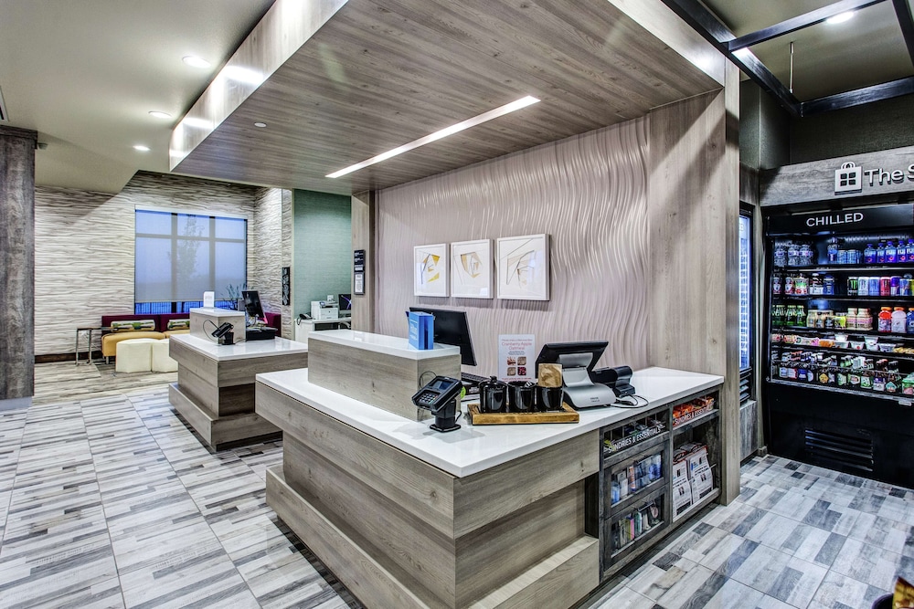 Hilton Garden Inn Topeka - photo 22