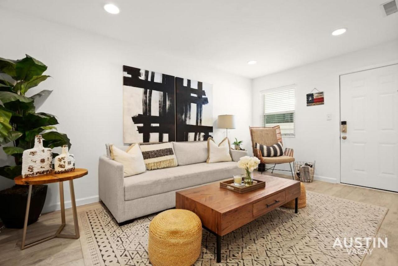 Great Clarksville Condo Near W 6th plus Free Parking — 4-Star Luxury Hotel in Austin, United States