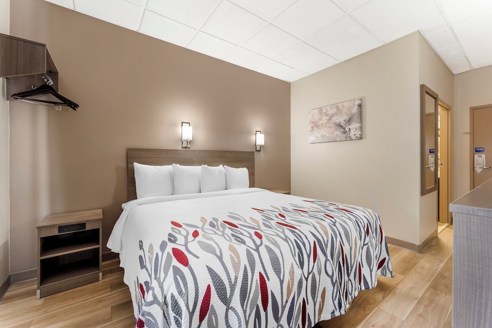 Red Roof Inn Johnstown - photo 19
