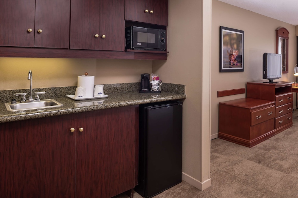 Hampton Inn Columbia Northeast Fort Jackson Area - photo 25