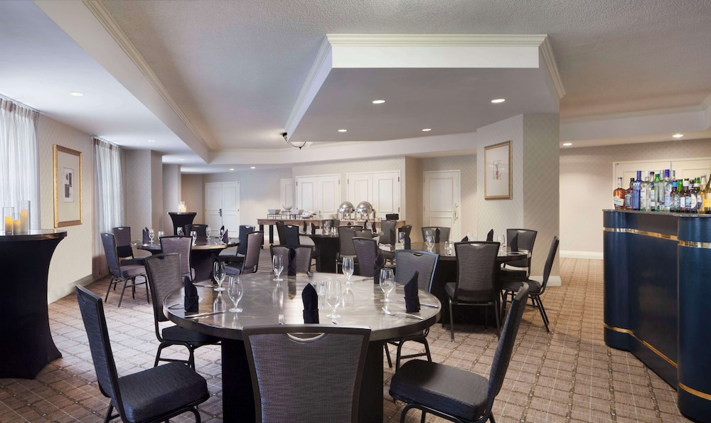 Hilton Alexandria Old Town - photo 83