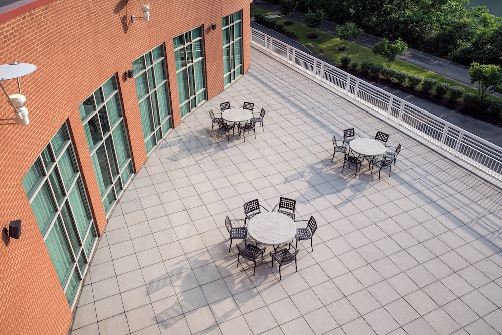 Morgantown Marriott at Waterfront Place - photo 22