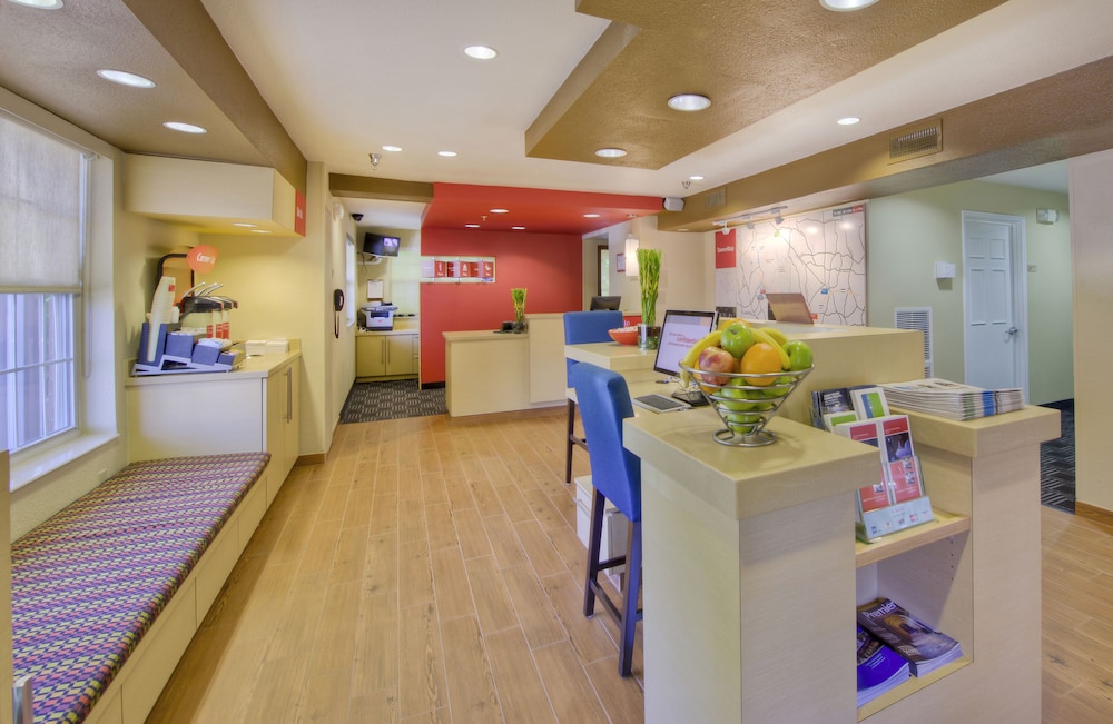 TownePlace Suites by Marriott Raleigh Cary Weston Parkway - photo 24