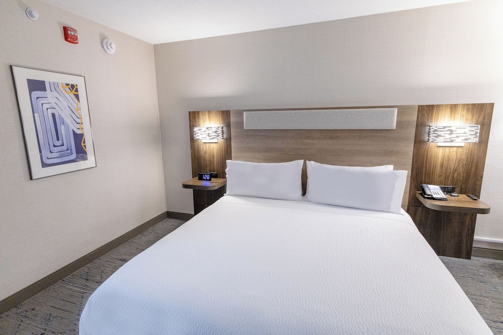 Holiday Inn Express Hotel of Neptune by IHG - photo 13