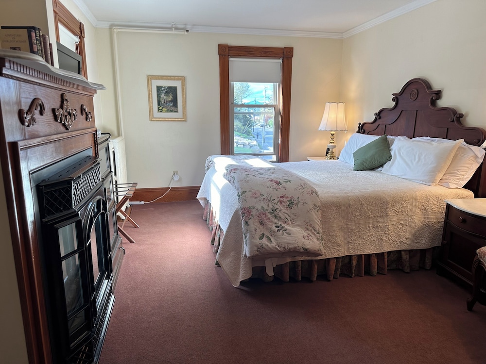 Meredith Inn - photo 9