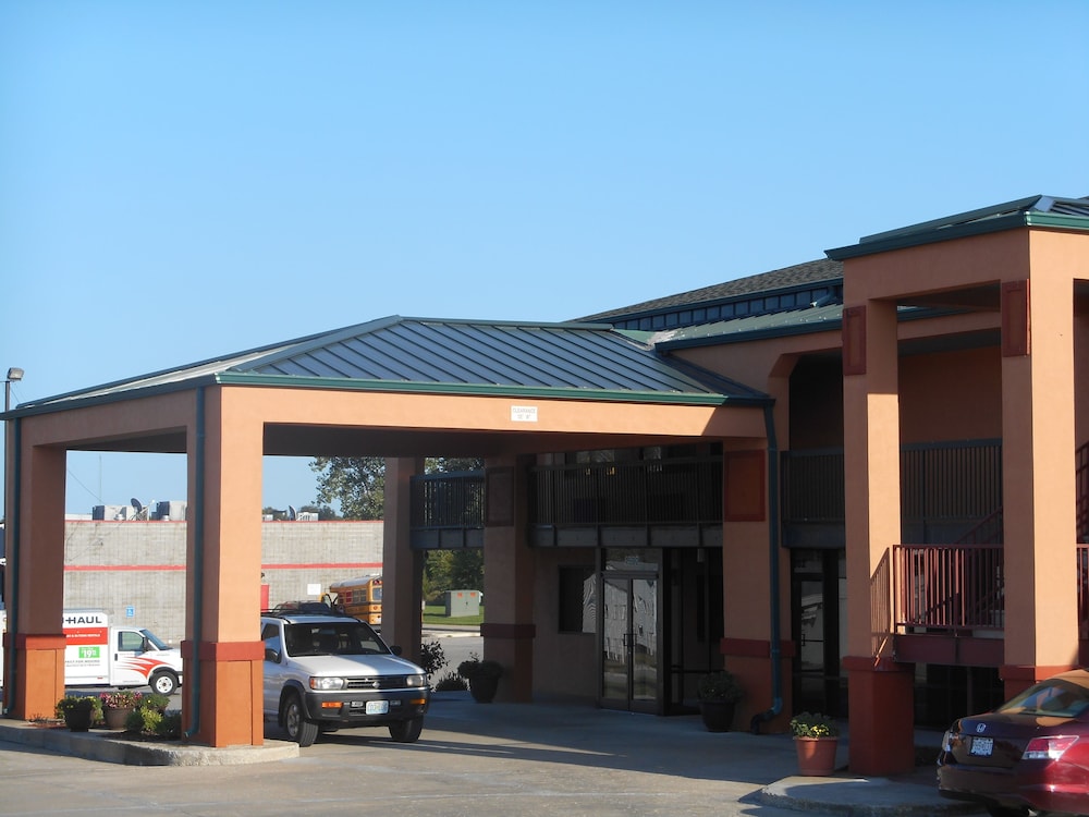 AmeriStay Inn - photo 15