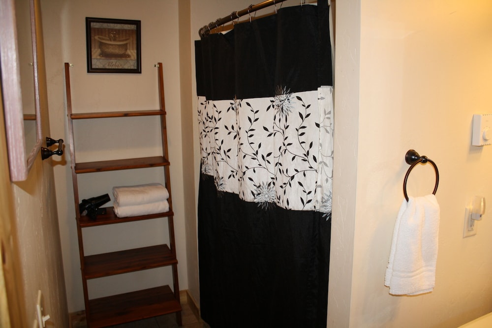 The Historic Wapiti Lodge - photo 109