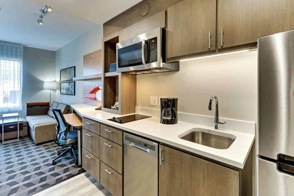 TownePlace Suites by Marriott Houston Northwest Beltway 8 - photo 32