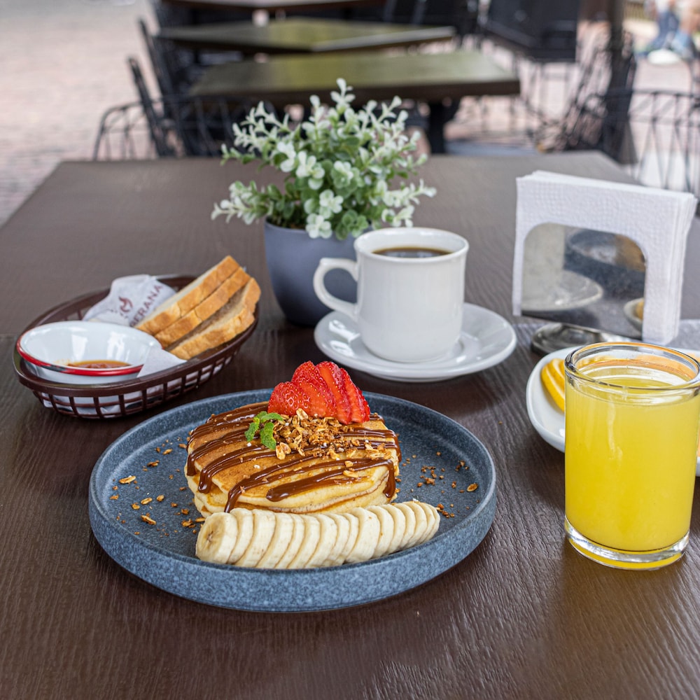 Breakfast meal