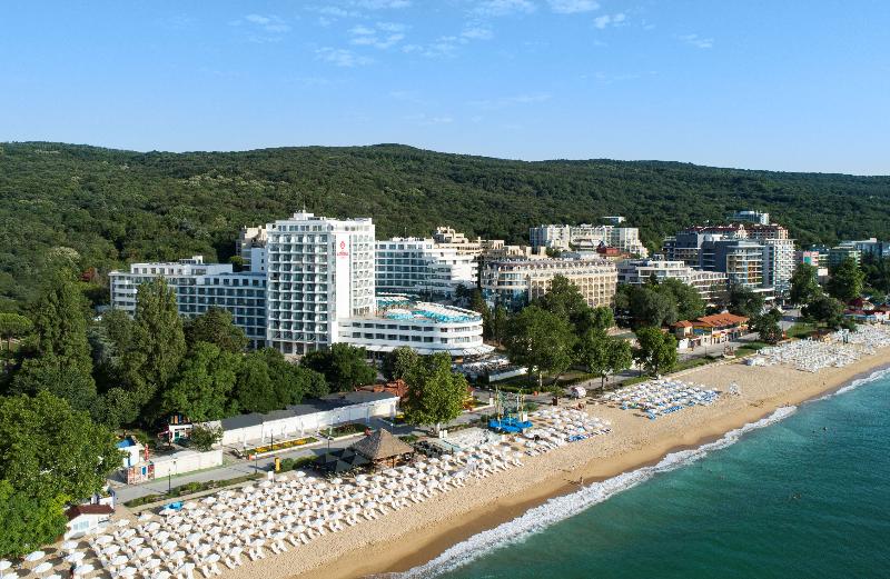 Hotel Astoria — 4-Star Luxury Hotel in Zlatni Pyasatsi, Bulgaria