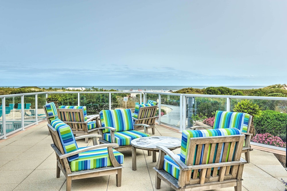 Oceanfront Resort Year round Pools Private Beach - photo 18