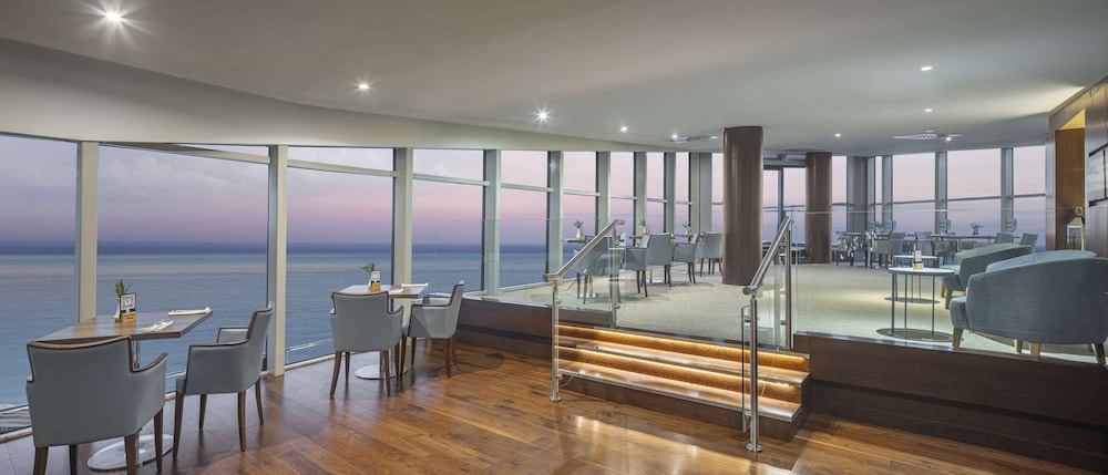 מזון ומשקאות