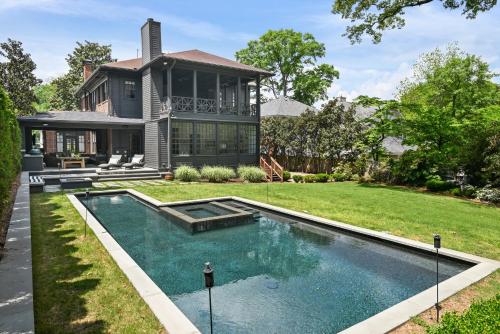 Bon Royale in Atlanta, United States